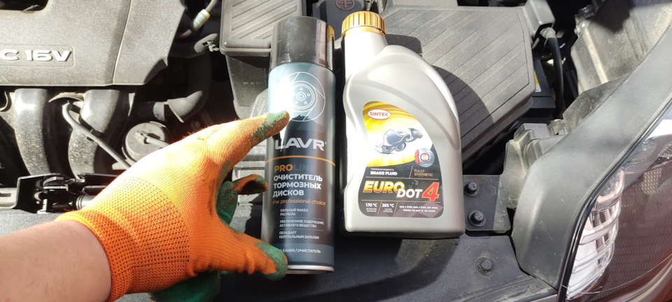 Переобувка, замена тормозной жидкости, остаточная толщина торм дисков ...