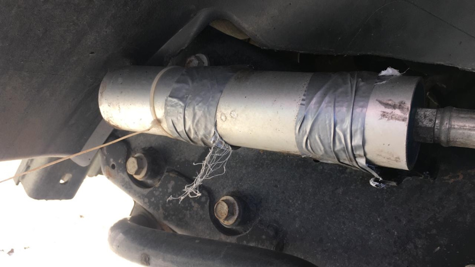 Волжский сигнал и сетка в бампер — Hyundai Creta (1G), 2 л., 2019 года ...