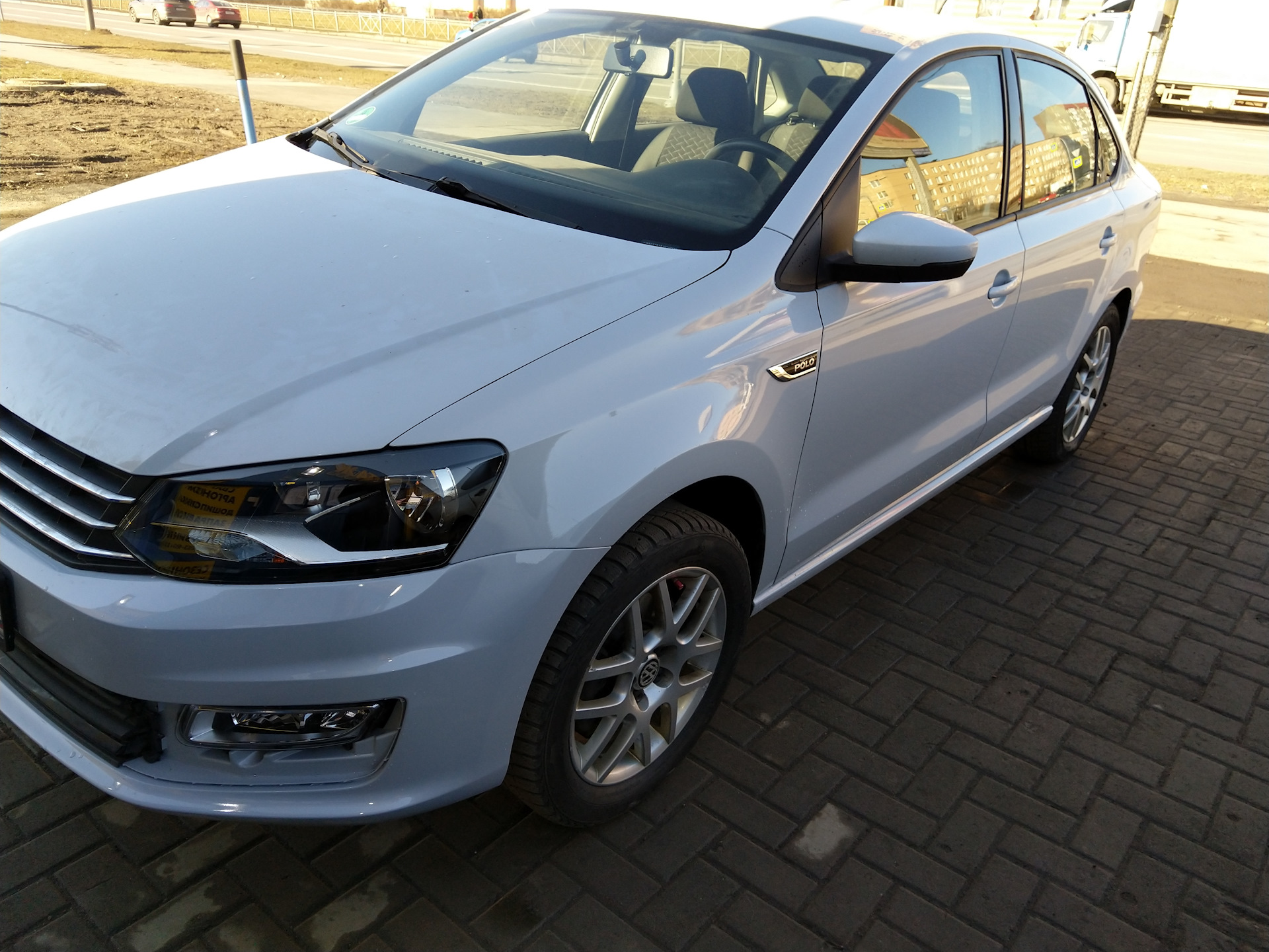 Как я почти пол года без машины сидел. — Volkswagen Polo Sedan, 1,4 л, 2018  года | ДТП | DRIVE2