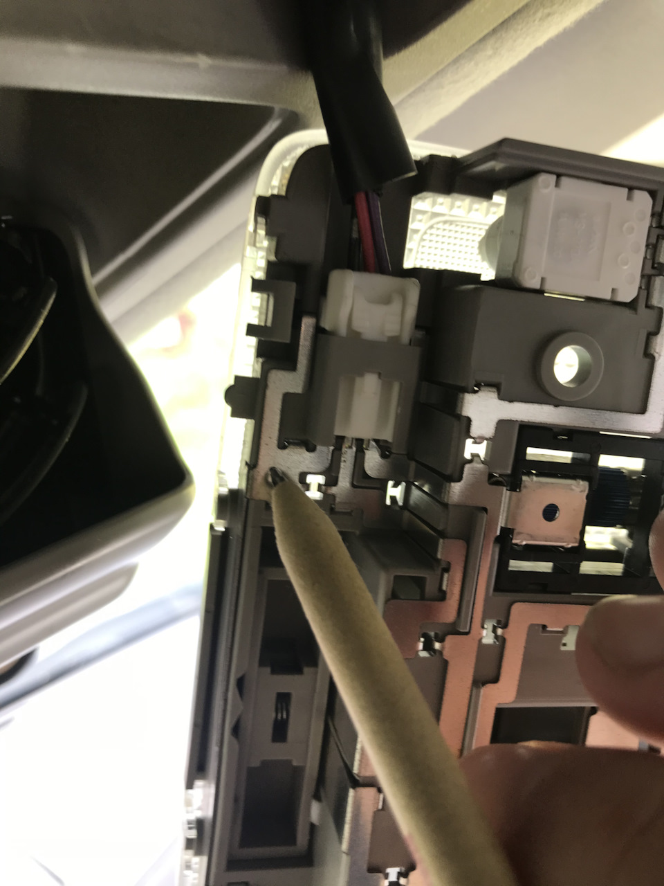 Подключение регистратора к плафону… — Nissan X-Trail II (t31), 2 л ...