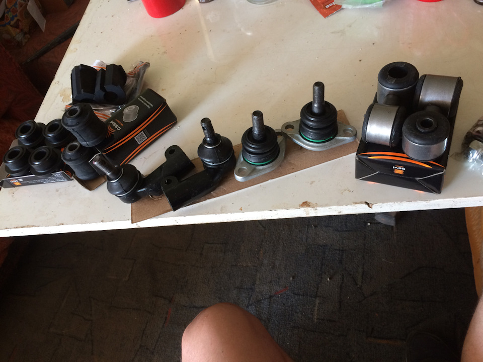 Решил подтянуть рулевую рейку, и тут понеслось… — Lada Приора седан, 1 ...