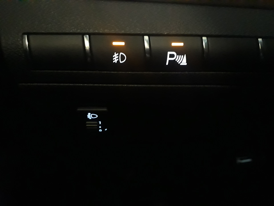 ПТФ и Редкие Кнопки — Lada Vesta Cross (NG), 1,8 л, 2024 года | тюнинг ...