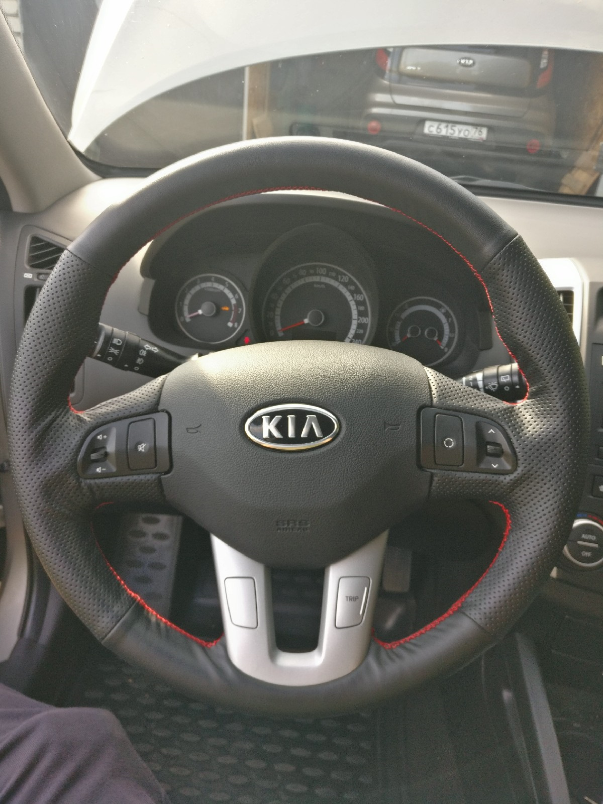 Оплетка на руль Kia Ceed JD