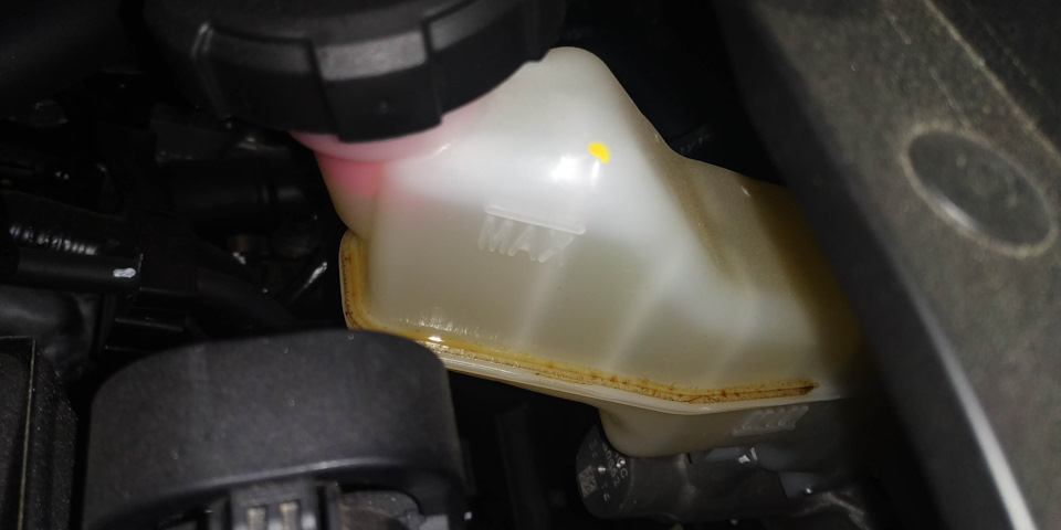 Тугая педаль тормоза — KIA Rio (4G), 1,6 л, 2020 года | наблюдение | DRIVE2