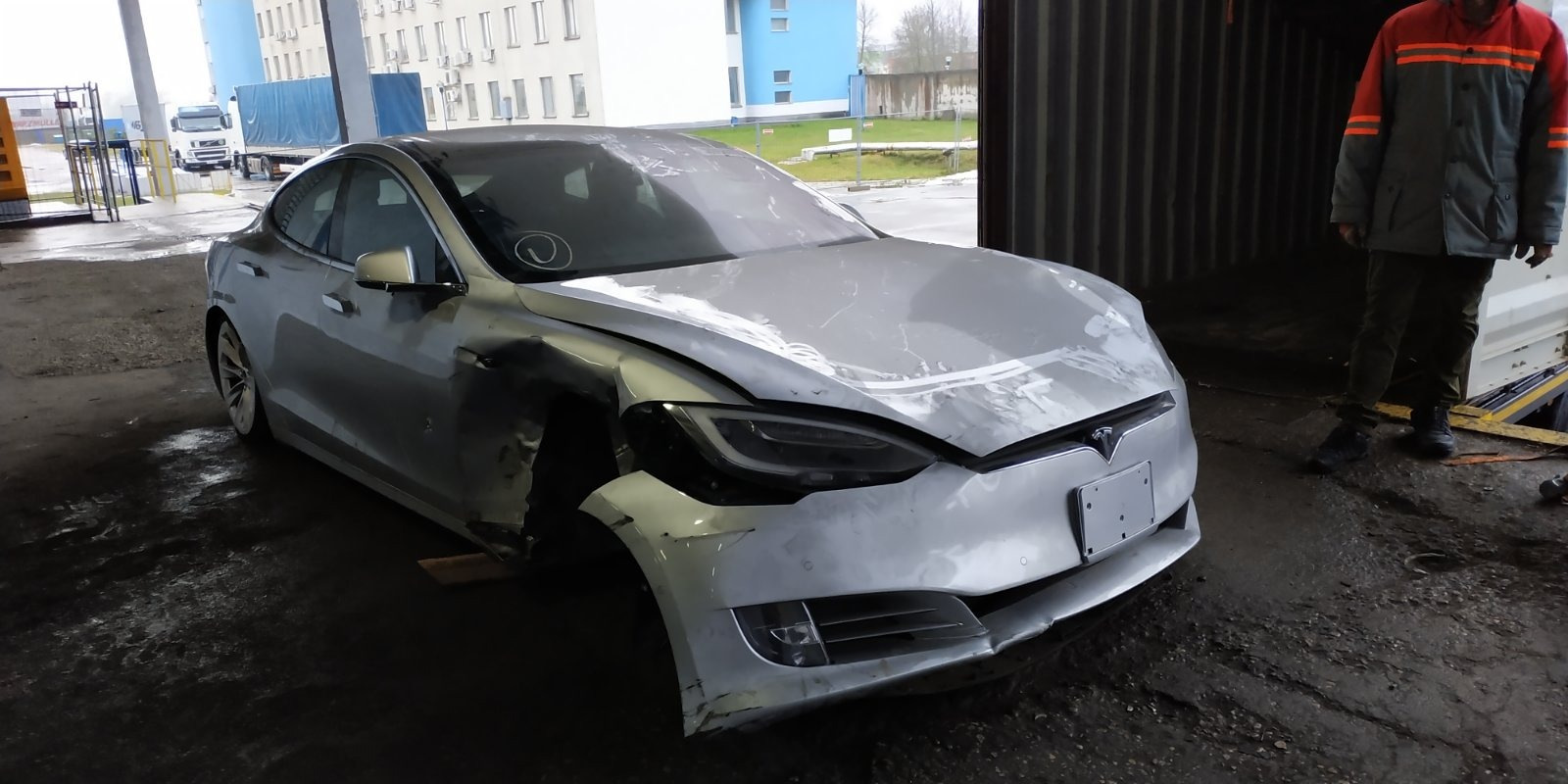 Ремонт, часть первая, Минск, West Motors — Tesla Model S, 2018 года | визит  на сервис | DRIVE2