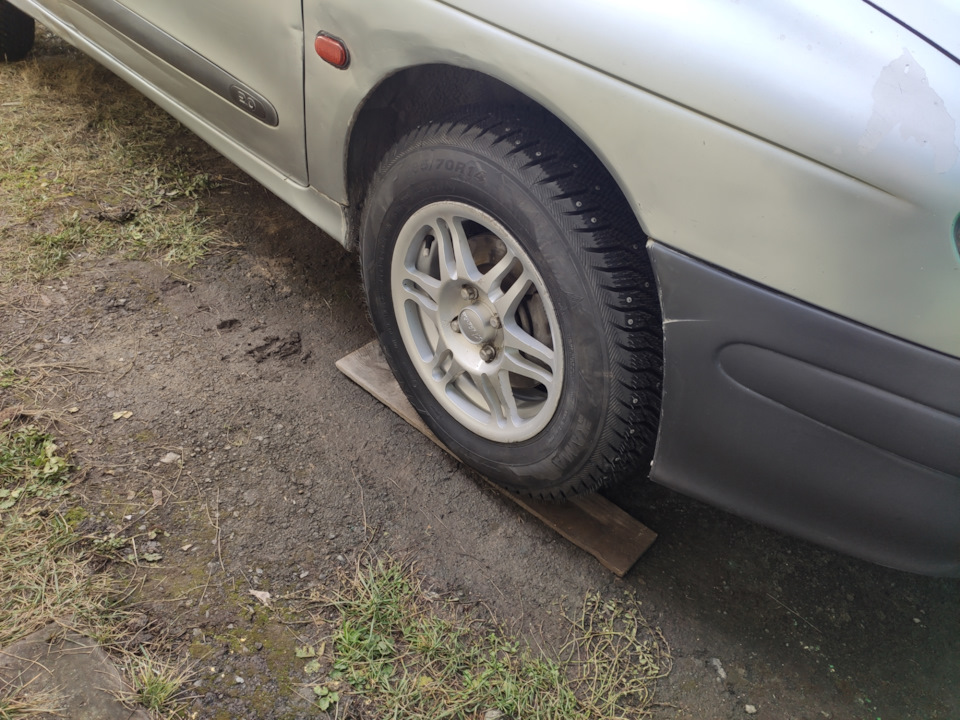 Переобулся в зиму — Renault Megane I, 2 л, 1998 года | шины | DRIVE2