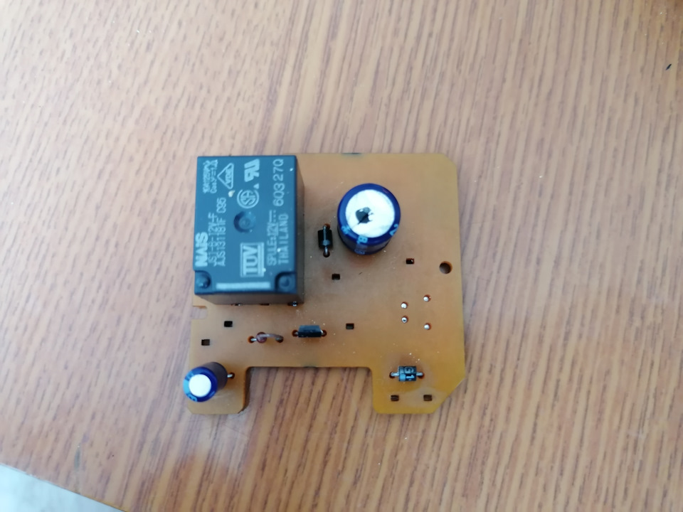 Фото в бортжурнале Mazda Protege (FH4H)