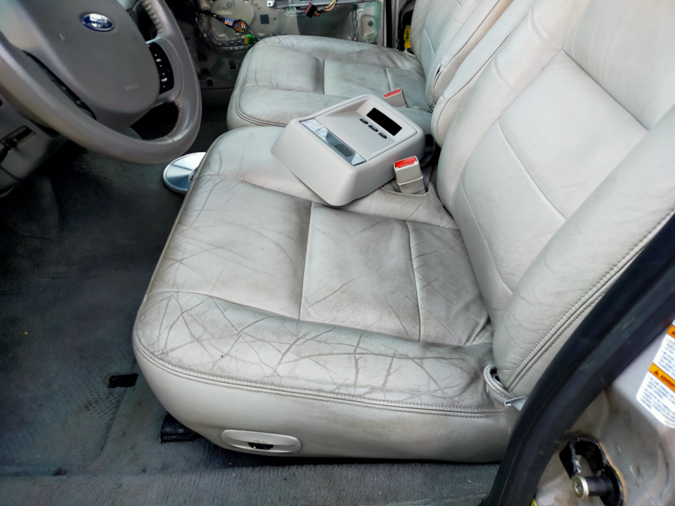 Чистка салона Ford Crown Victoria 4 6 л 2005 года на Drive2 - 2005 Ford Crown Vic Seat Covers Чистка салона Ford Crown Victoria 4 6 л 2005 года на Drive2 - 2005 Ford Crown Vic Seat Covers