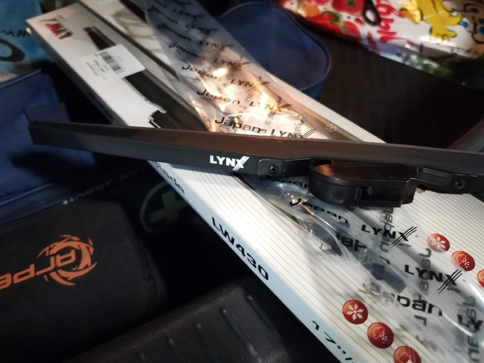 55. Новые щетки стеклоочистителя на зиму LYNX — Mazda 6 (2G) GH, 2 л ...