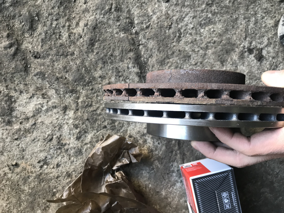 новый/старый — Lada Приора хэтчбек