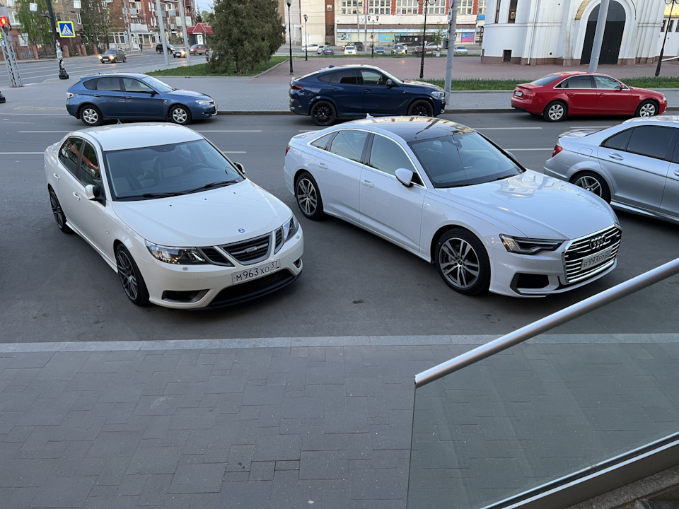 Встреча в ресторане — Saab 9-3 (2G)