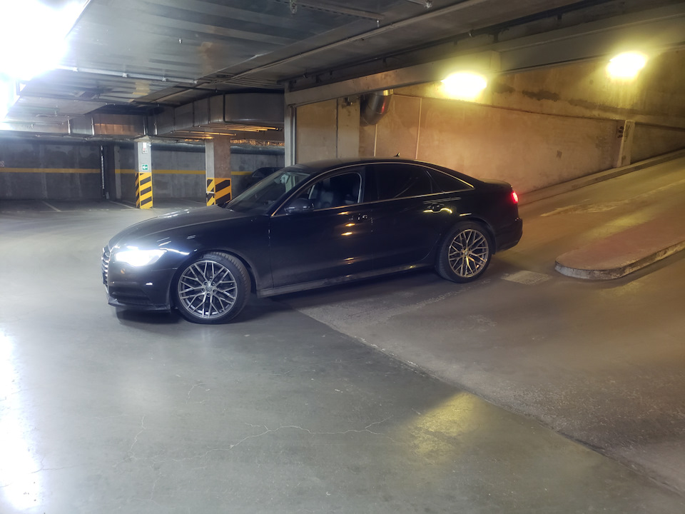 14 — Audi A6 (C7)