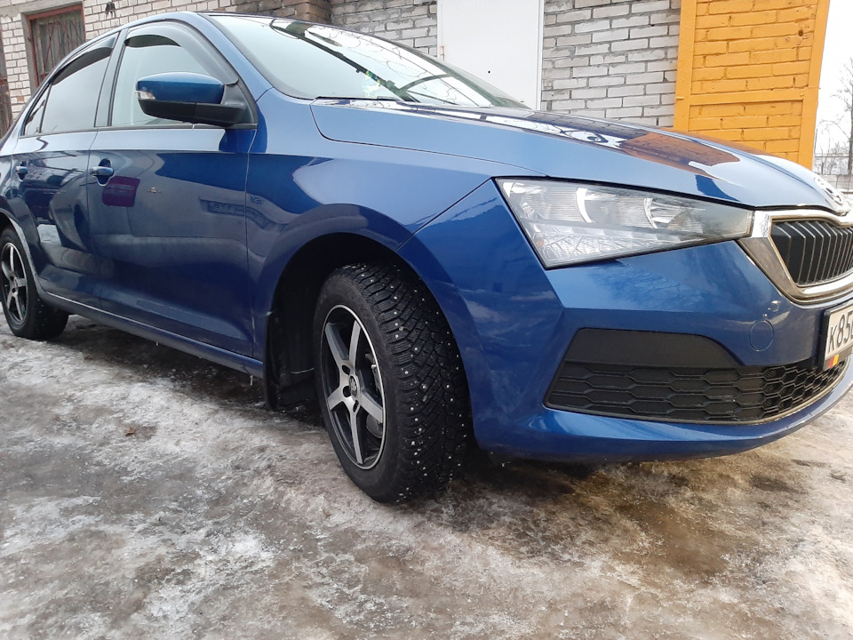 Поцарапал бампер — Skoda Rapid (2G), 1,6 л, 2021 года | поломка | DRIVE2