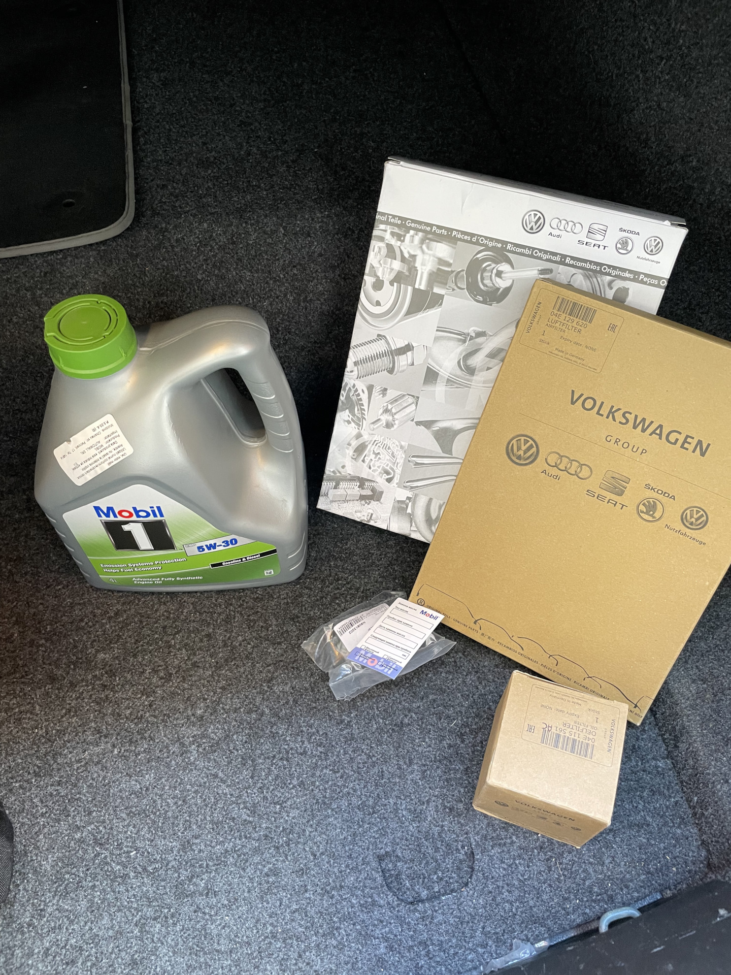 39. Подготовка к плановому ТО — Volkswagen Jetta Hybrid, 1,4 л, 2014 ...