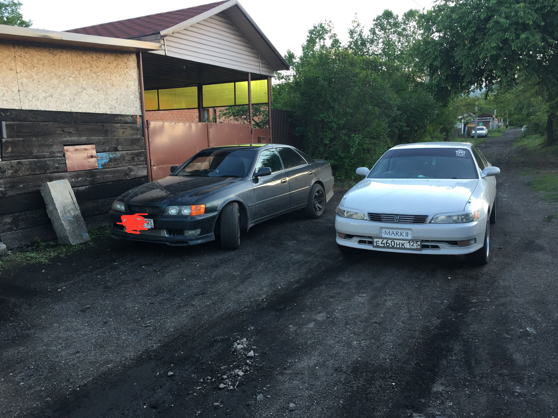 122 регион. Чайзер против Порше. Чайзер бернаут. Toyota Chaser в деревне 122 региона.