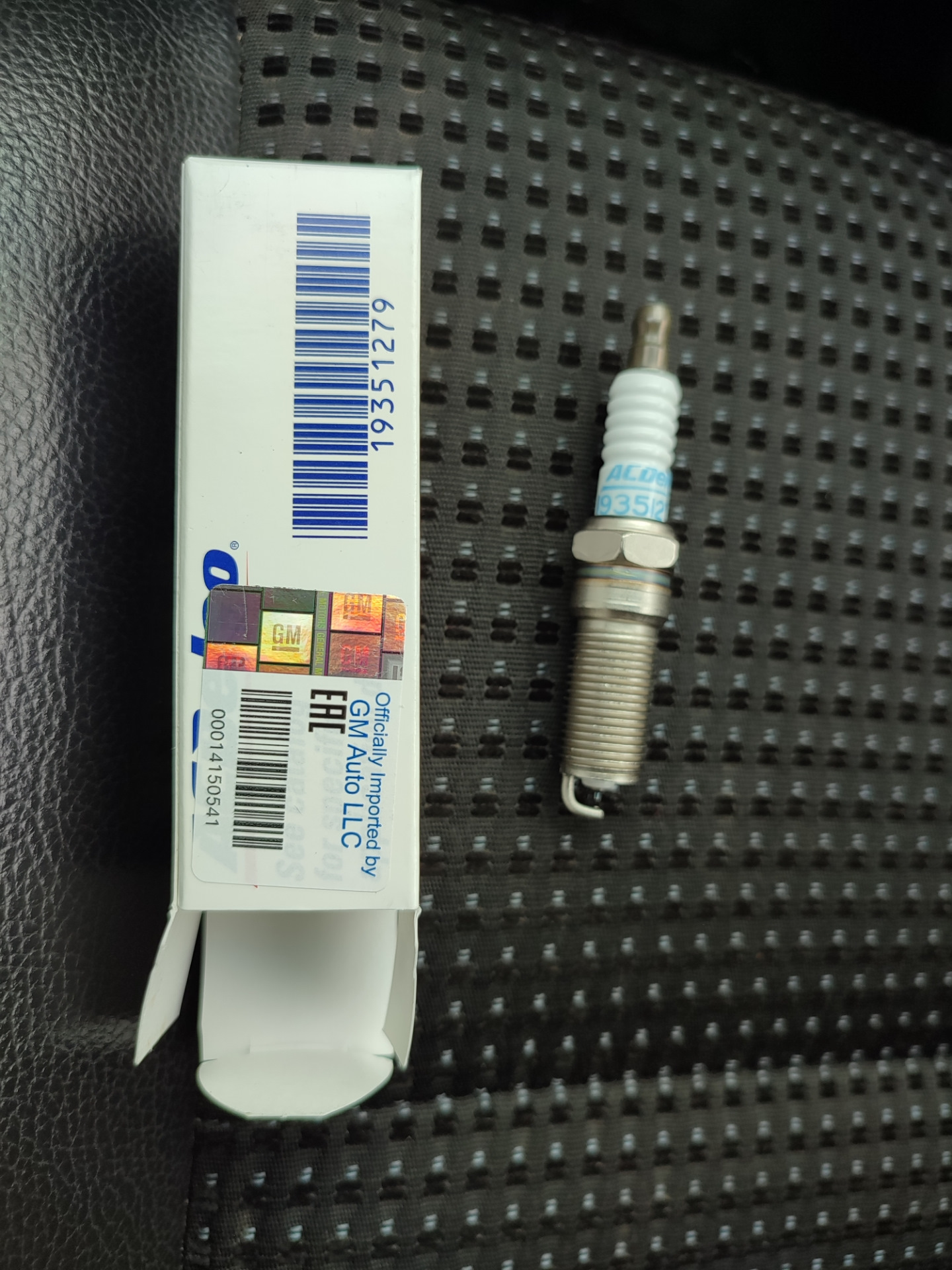 Замена свечей зажигания. 89100 пробег — Chevrolet Captiva (1G), 2,4 л ...