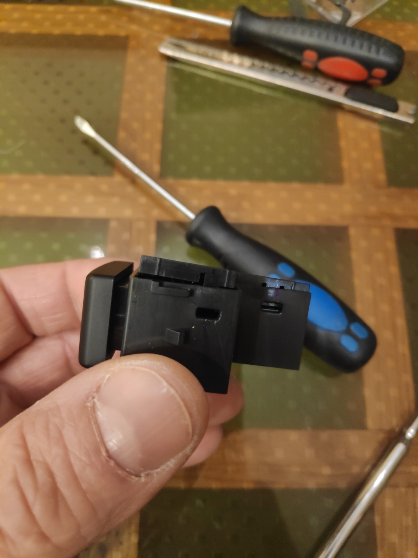 Замена лобового стекла с полным обогревом/ Часть 3 — Nissan Qashqai (1G ...