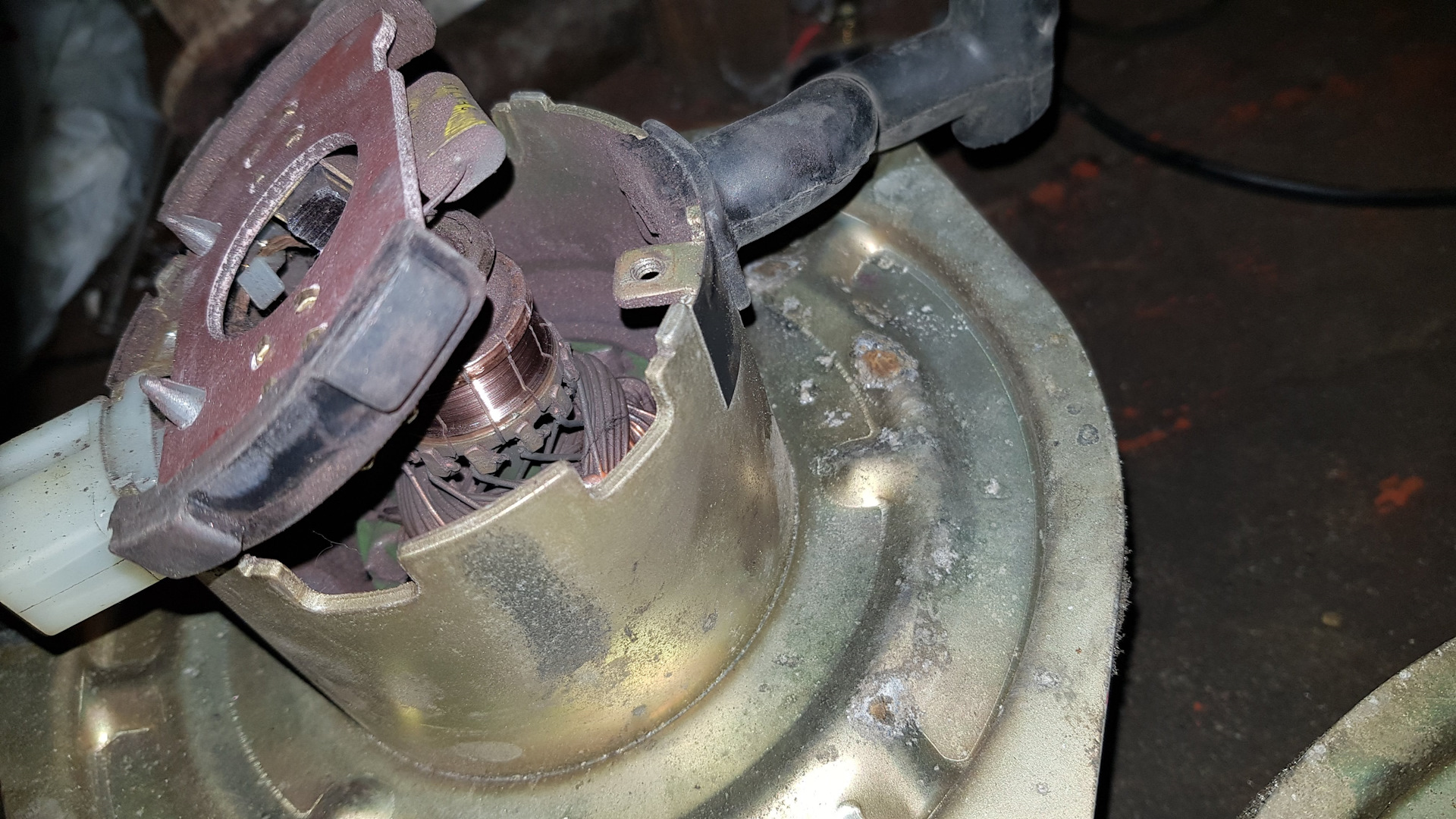 Замена Датчика Заднего Хода (Жабка) — Chevrolet Lacetti Sedan, 1,8 л ...