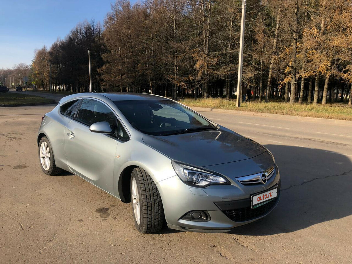 Opel Astra GTC 2014