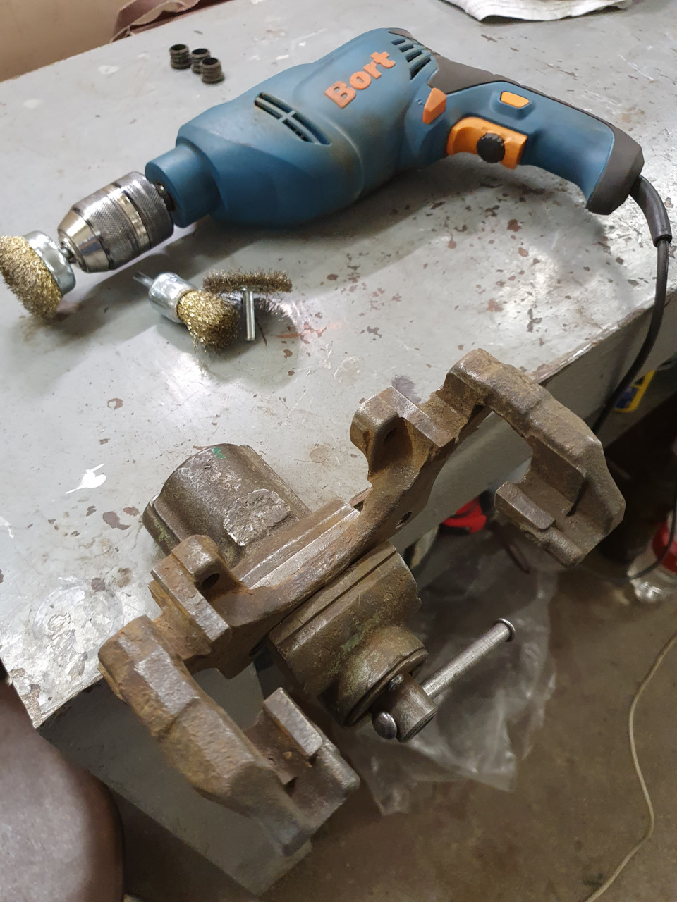 Чистка — BMW X1 (E84)