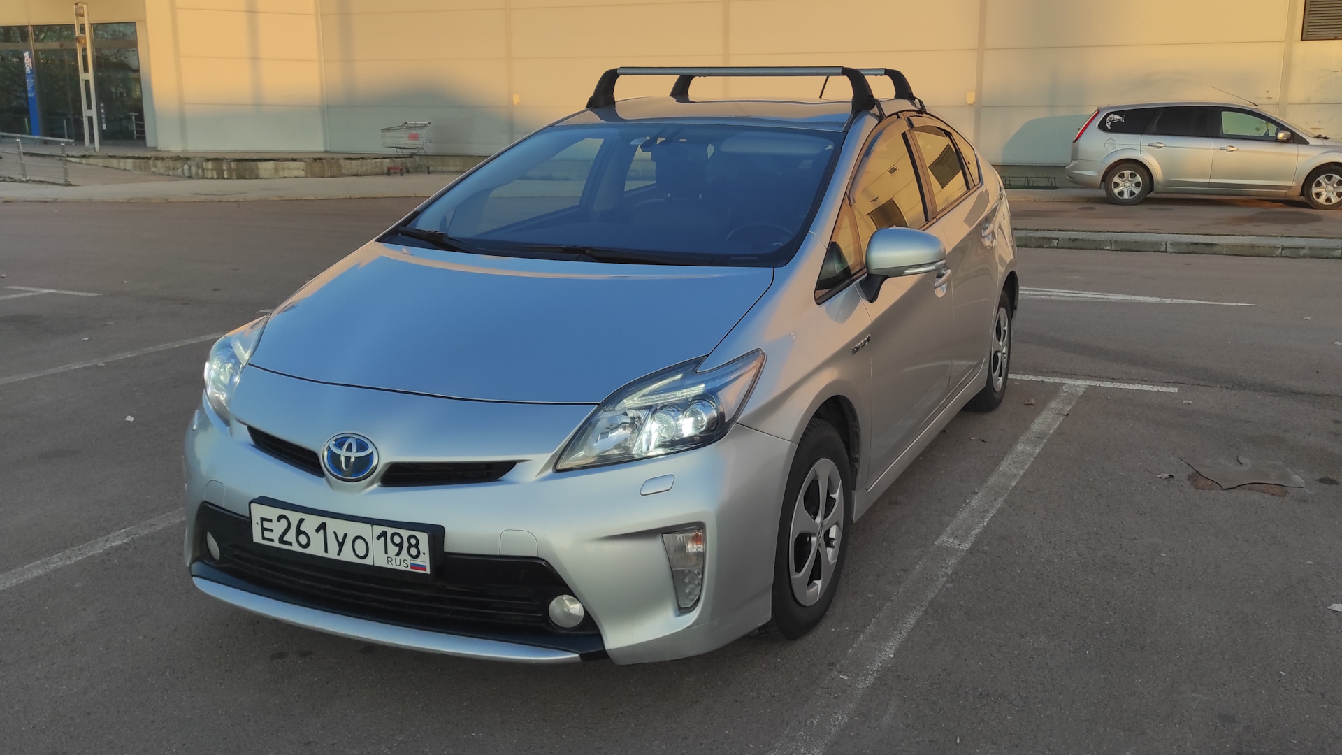 Toyota Prius (30) 1.8 гибридный 2012 | Космический корабль на DRIVE2