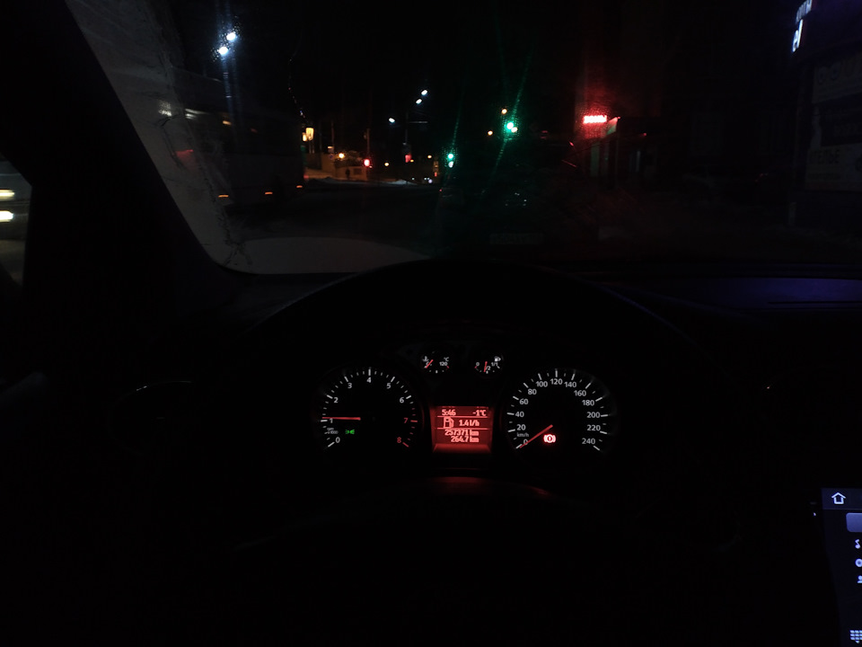 Приборная панель от ФФ2 рестайлинг — Ford Focus II Sedan, 1,6 л, 2007 ...