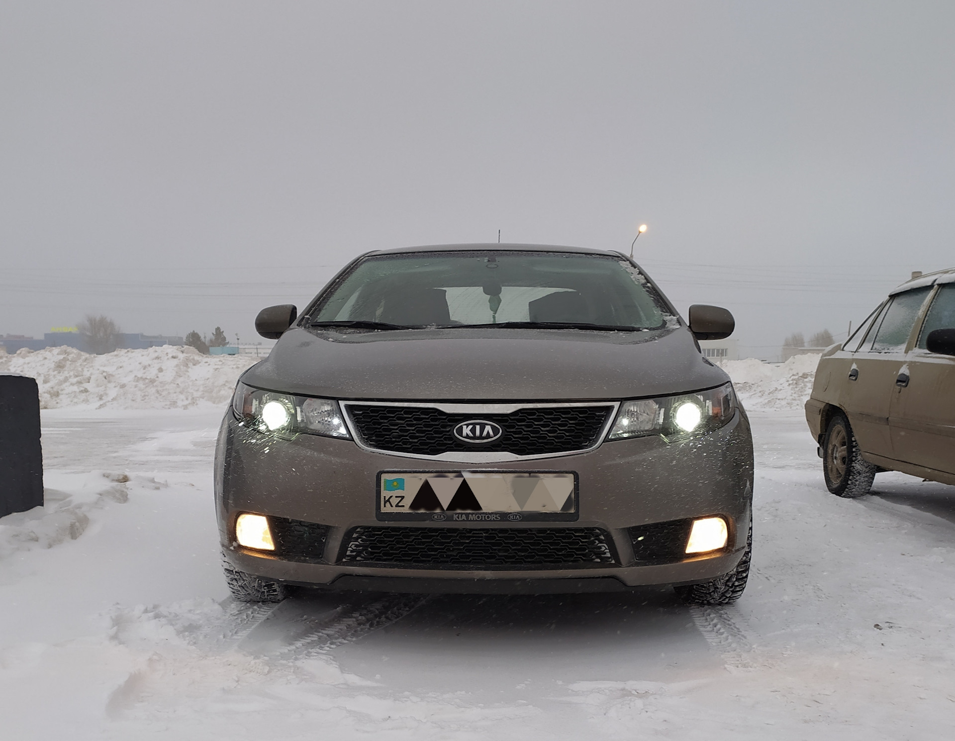 Отзыв об установке би led линз Aozoom a5 на Киа церато 2 — KIA Cerato (2G),  1,6 л, 2012 года | визит на сервис | DRIVE2