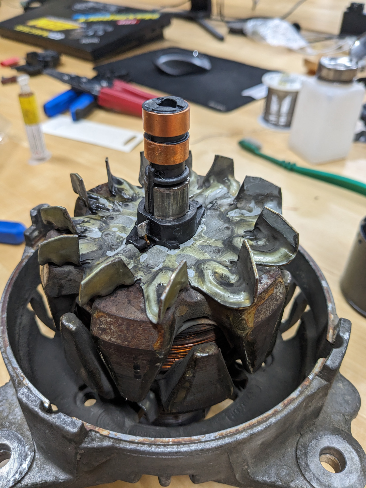 VAG01117: Сигнал нагрузки на клемме генератора DF — Skoda Fabia Monte ...