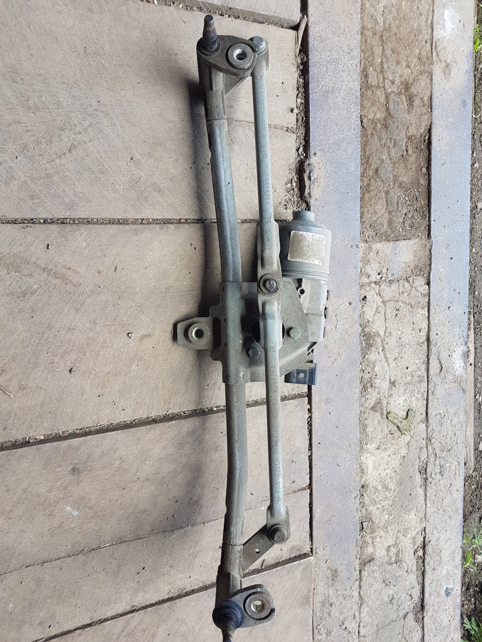 Стояла орига чешского производства — Volkswagen Golf Mk4