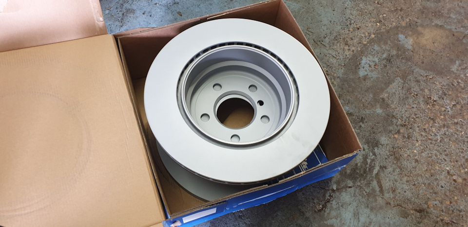 Фото в бортжурнале BMW X5 (E70)