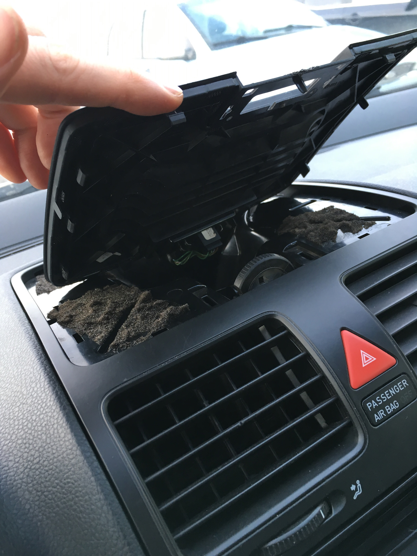 Как снять панель джетта 5 Установка 2 din магнитолы на Джетту 5 - 2008 года - Volkswagen Jetta V, 1,6 л, 2