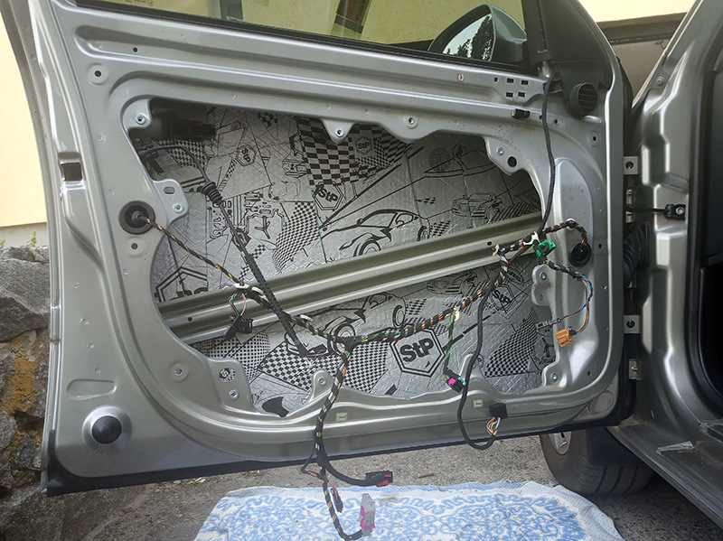 Шумоизоляция шкода тур. Шумоизоляция багажника skoda octavia tour. Шумоизоляция шкода тур. Octavia tour виброизоляция. Шумоизоляция шкода тур.