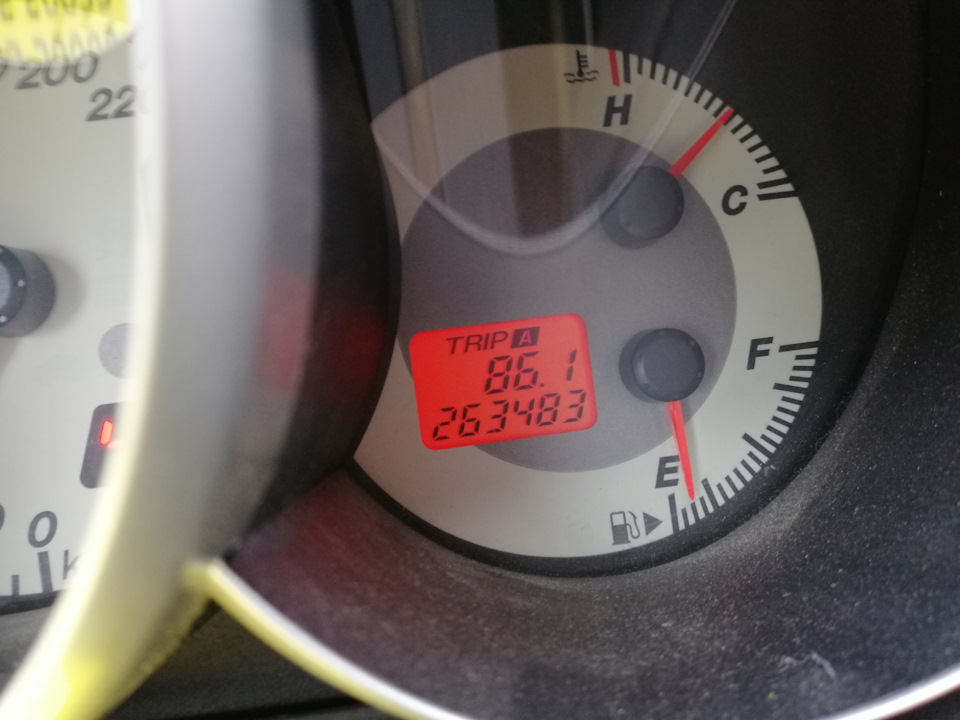 Замена масла, линьки нет износа — Mazda 3 (1G) BK, 1,6 л, 2008 года ...