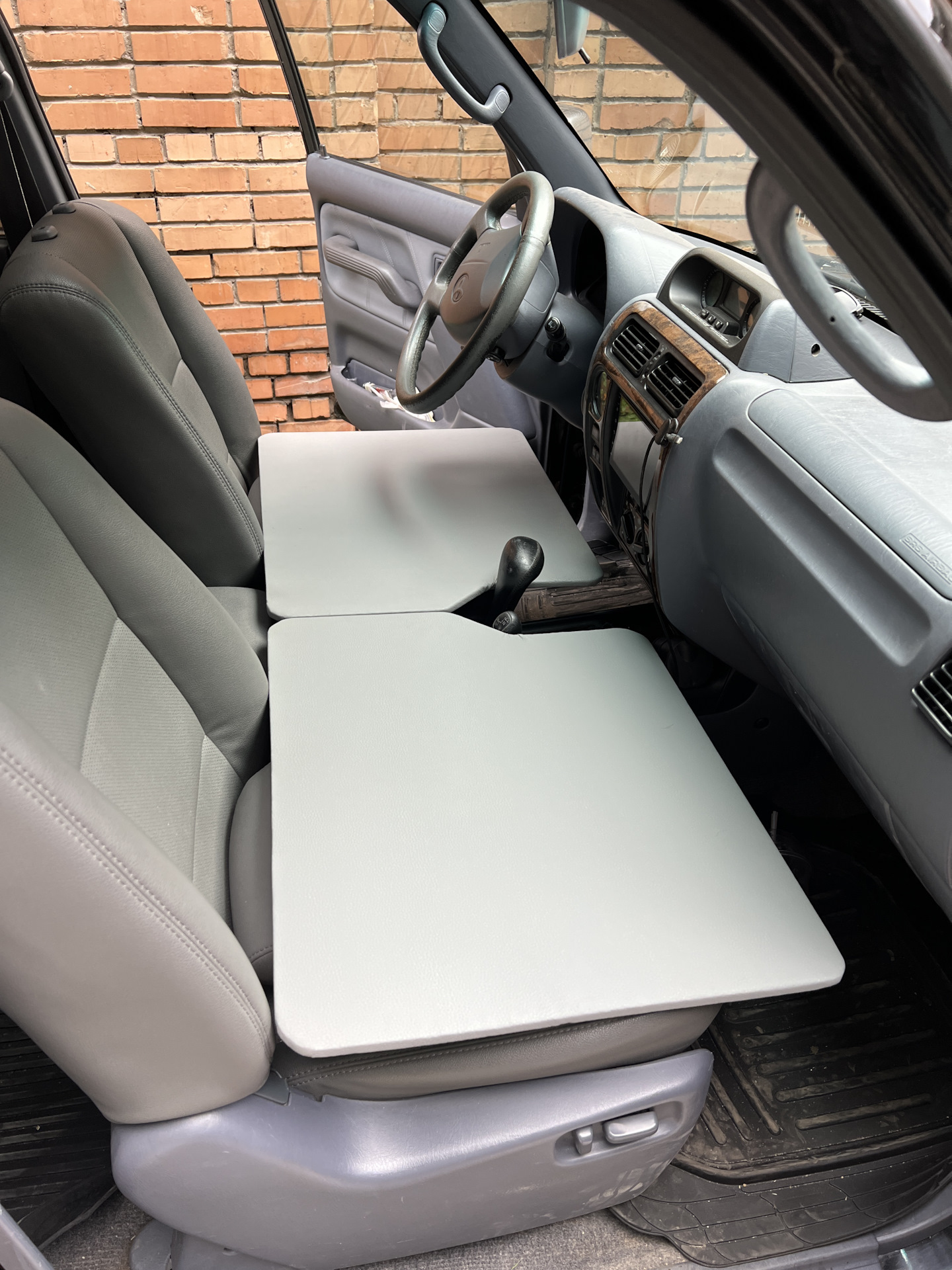 Дополнительное спальное место — Toyota Land Cruiser Prado 90-series, 3 ...
