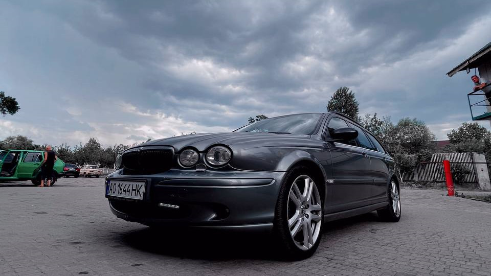 Jaguar X-Type