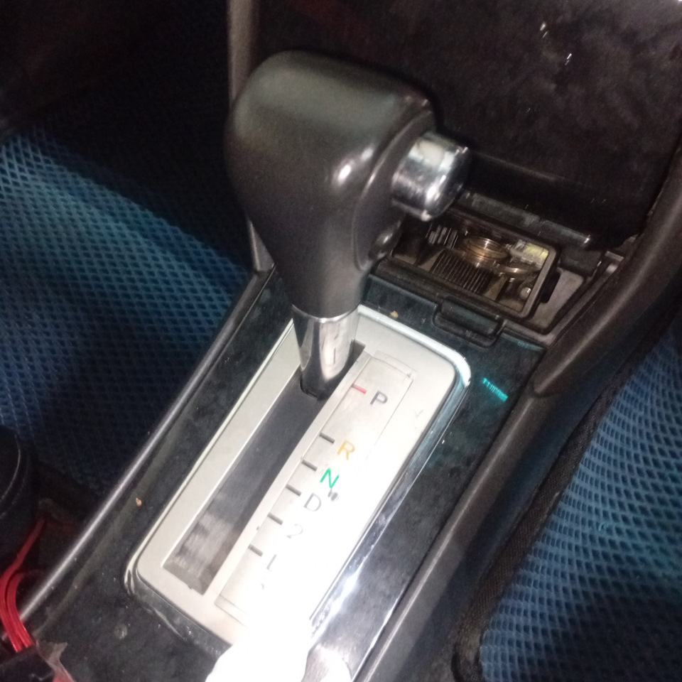 Ну что же начинаем разборку — Toyota Premio (T240)