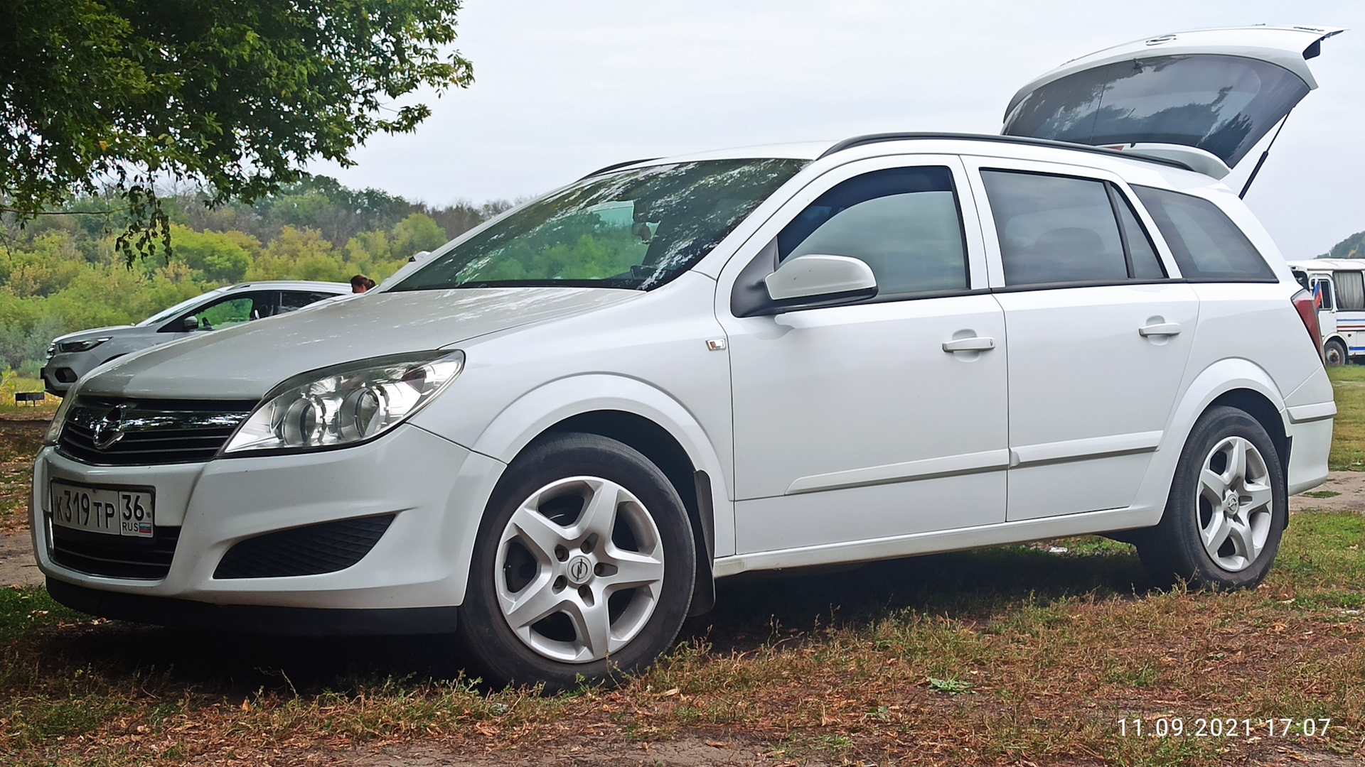 Opel h отзывы. Opel Astra 1.3 MT, 2007 дизель комплектации.