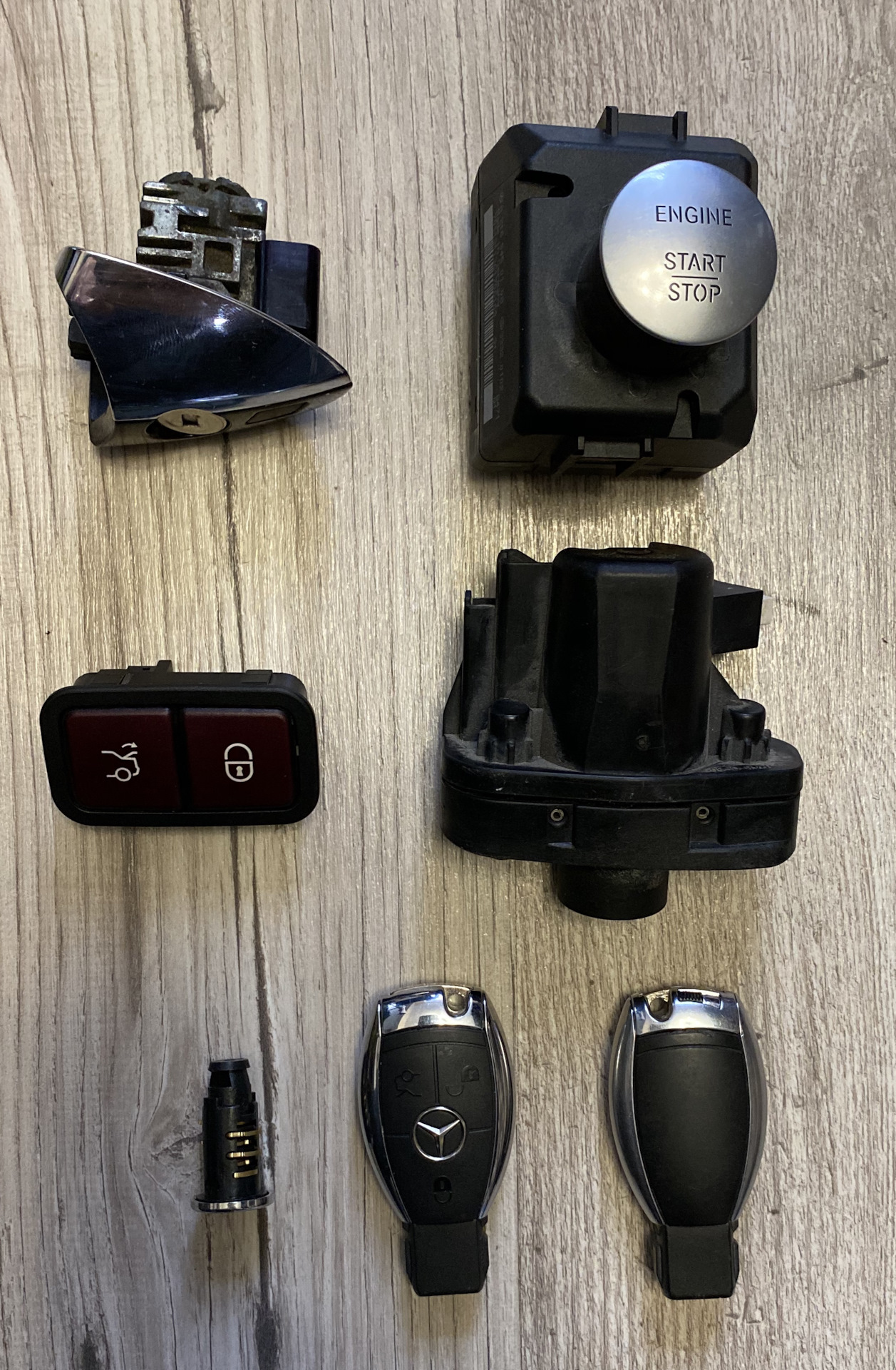 Vvdi mb key. Key less go. Q control. Keyless go mercedes. Карточка keyless go w220.