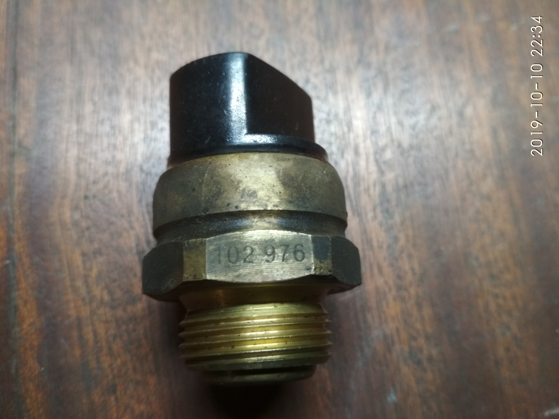 датчик выключения вентилятора. датчик ож м22*1. датчик вентилятора охлаждающей жидкости ваз 2110. датчик выключения вентилятора. датчик включения вентилятора 2108 инжектор.