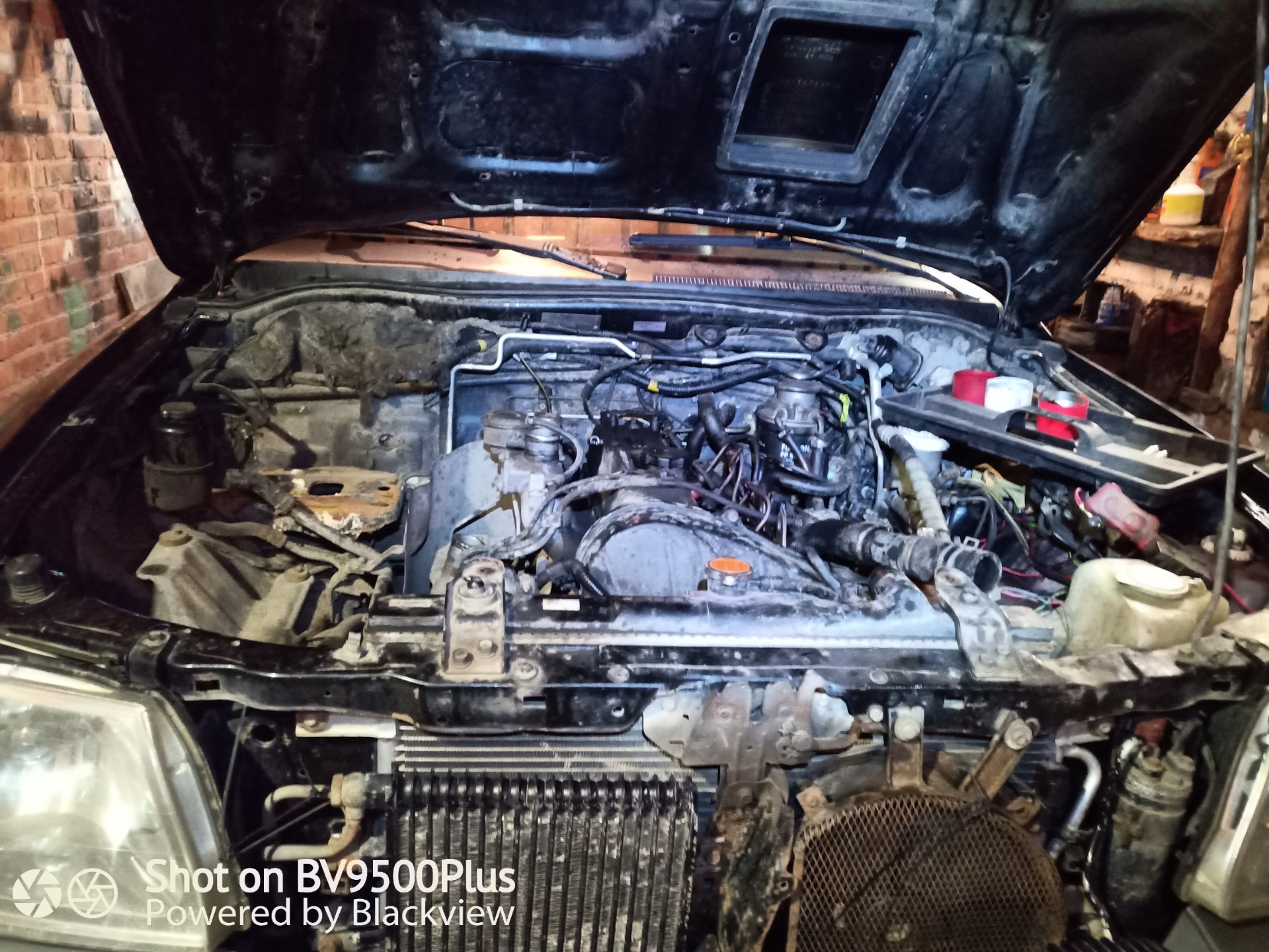 Выбивает антифриз — Mitsubishi L200 (3G), 2,5 л, 2002 года | своими ...