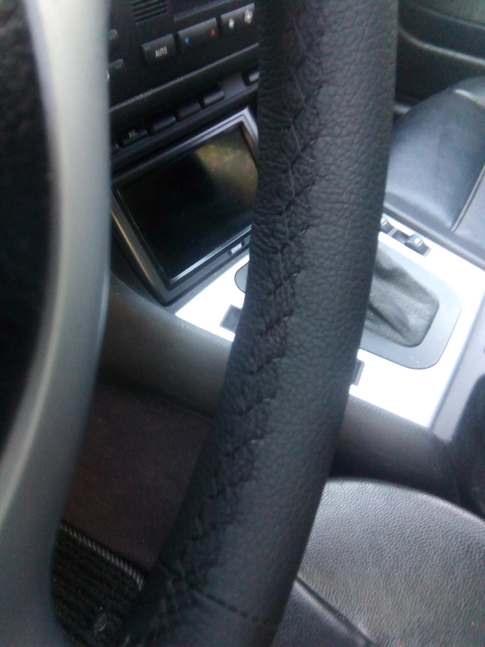 Замена масла и щеток стеклоочистителя — Lada Приора хэтчбек, 1,6 л ...