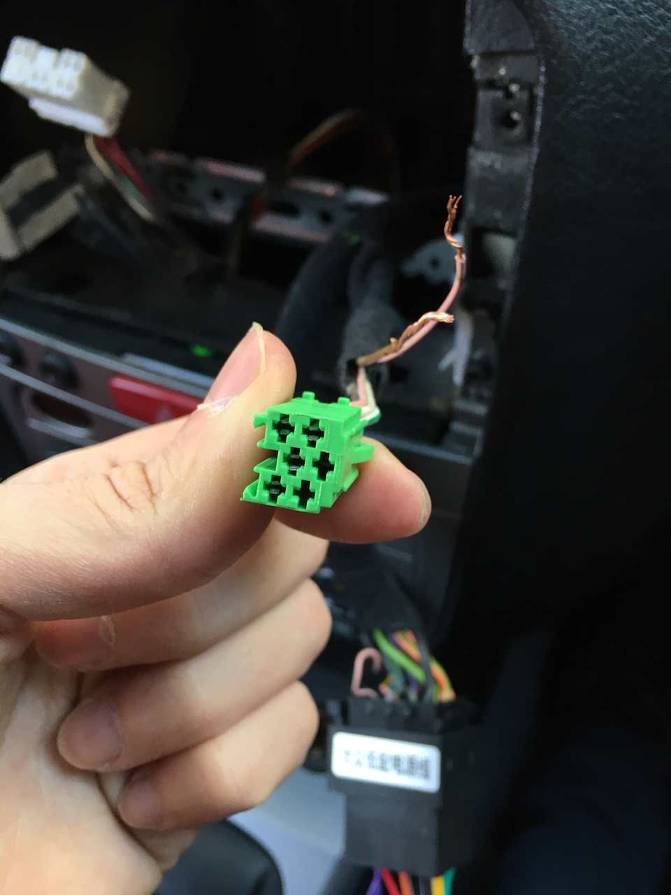 Подключение кнопок руля к нештатной магнитоле — Alfa Romeo 147, 2 л ...