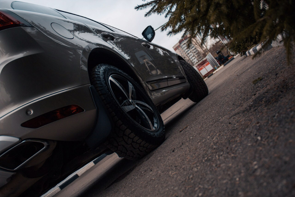 Фото в бортжурнале Volvo XC60 (1G)