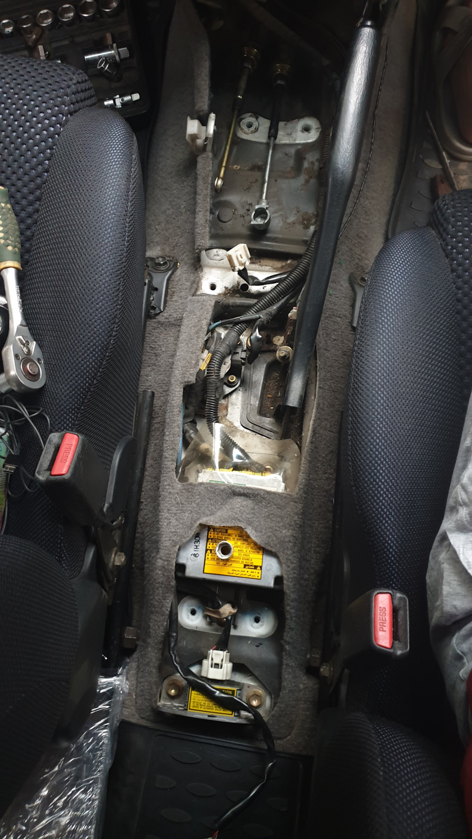 Установка короткоходной кулисы TRD — Toyota Caldina (210), 2 л, 1999 ...