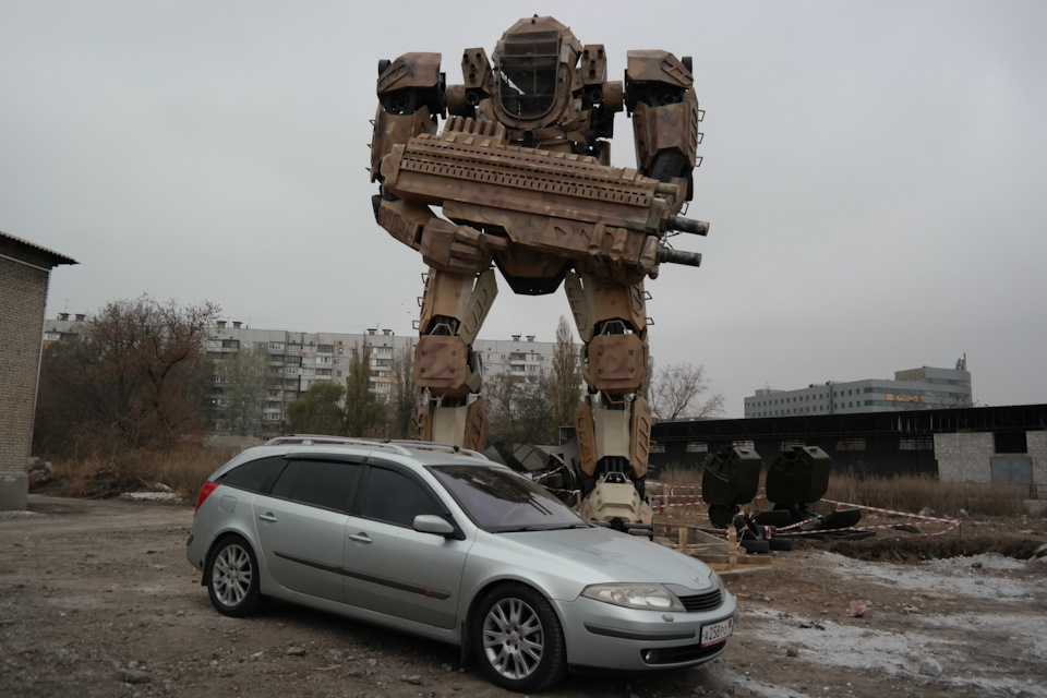 Лагуна и автобот — Renault Laguna II, 2 л, 2004 года | фотография | DRIVE2