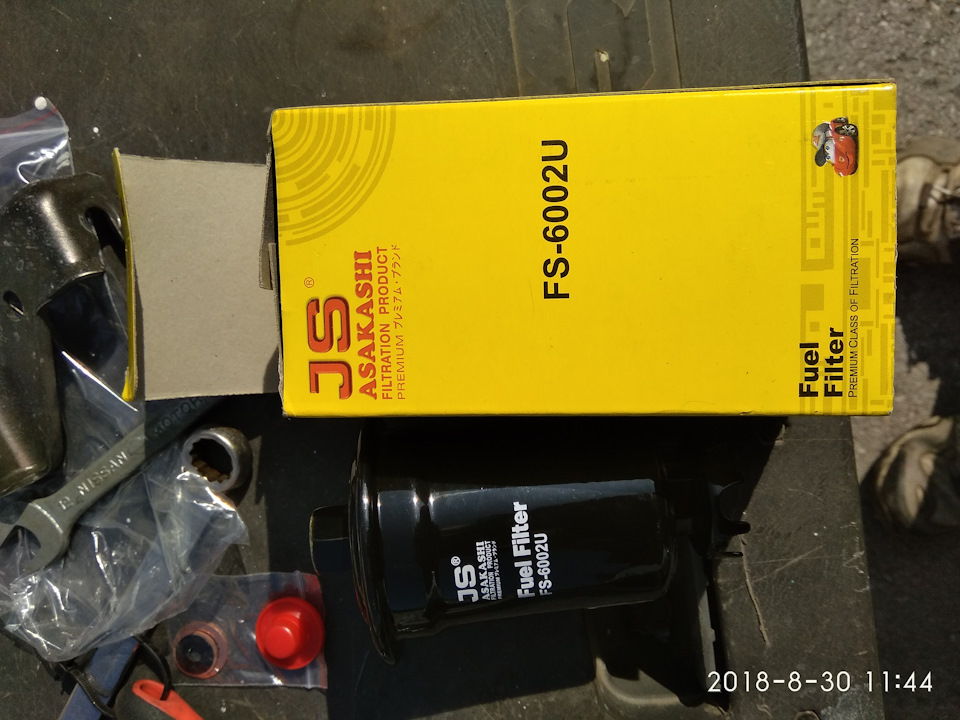 Фото в бортжурнале Toyota Corona Premio (T210). Запчасти на фото: FS6002U