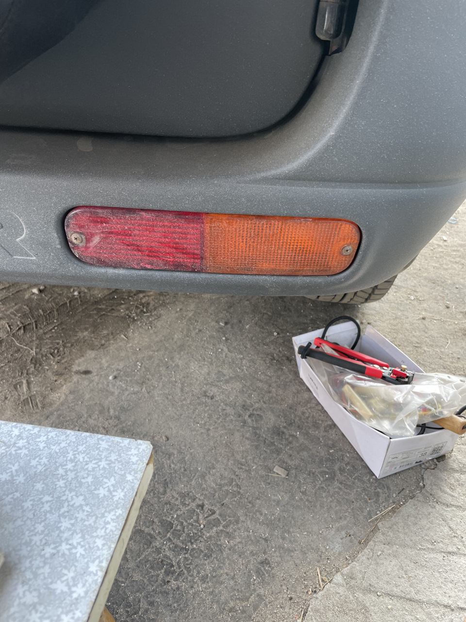 Патрон заднего габарита — Land Rover Freelander (L314), 1,8 л, 1999 ...
