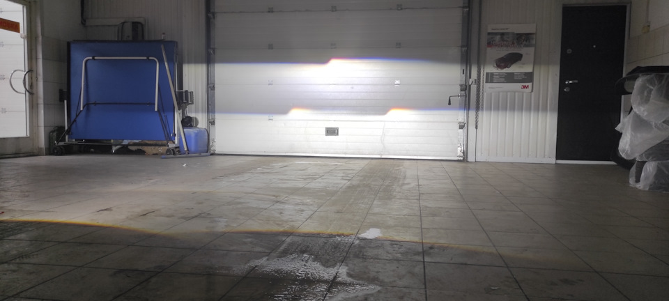 А7+ под стеклами в фарах и один сверху А10 — Toyota Camry (XV40)