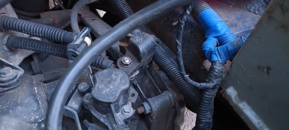 Резинка кулисы кпп — Volkswagen Passat B3, 1,9 л, 1993 года | запчасти ...