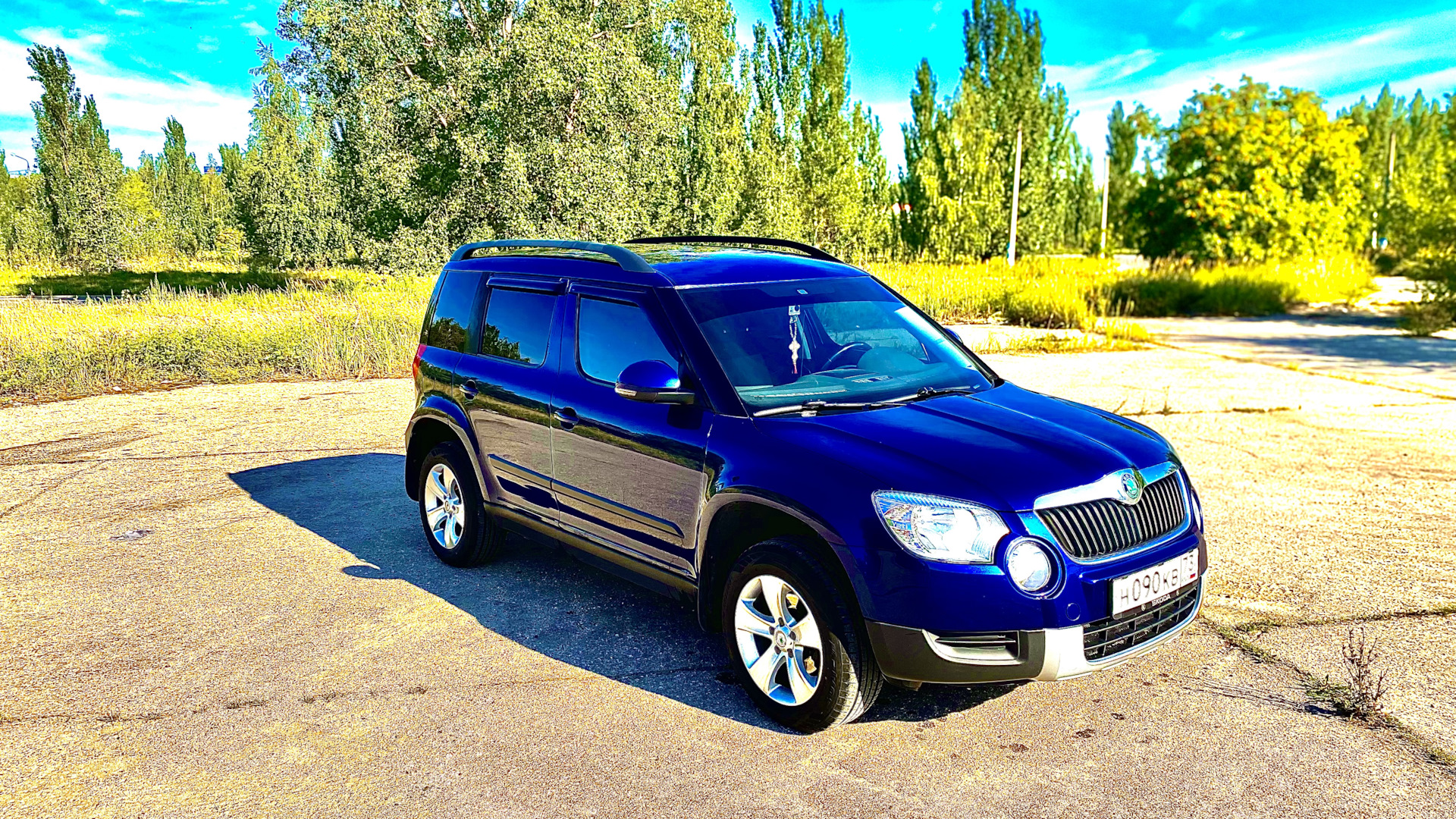 Шкода йети drive2. Skoda Yeti 2013 синий.